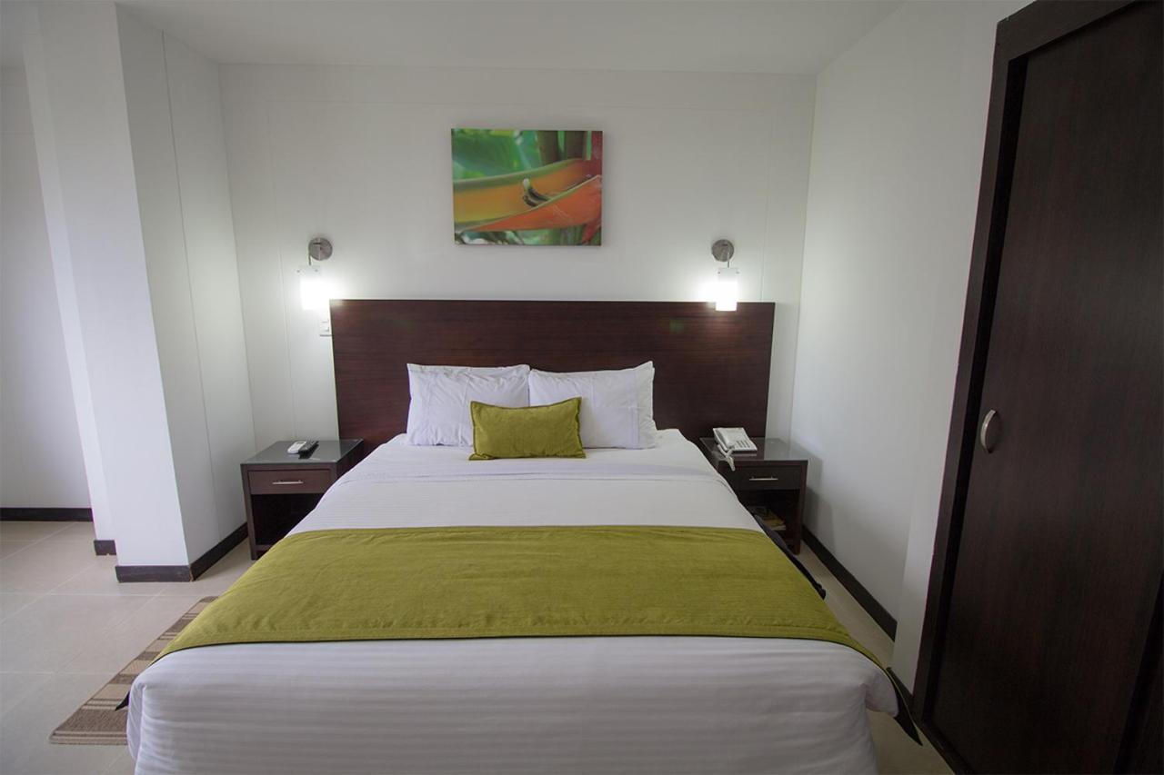 Hotel Pinares Plaza Pereira Exteriér fotografie