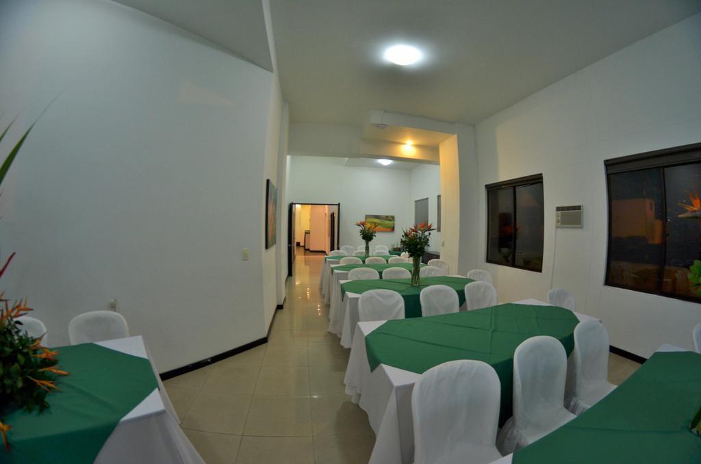 Hotel Pinares Plaza Pereira Exteriér fotografie