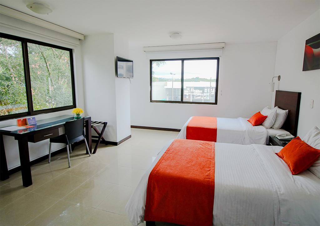Hotel Pinares Plaza Pereira Exteriér fotografie